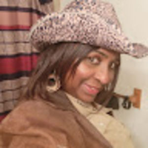 Meet your Posher, Cathy